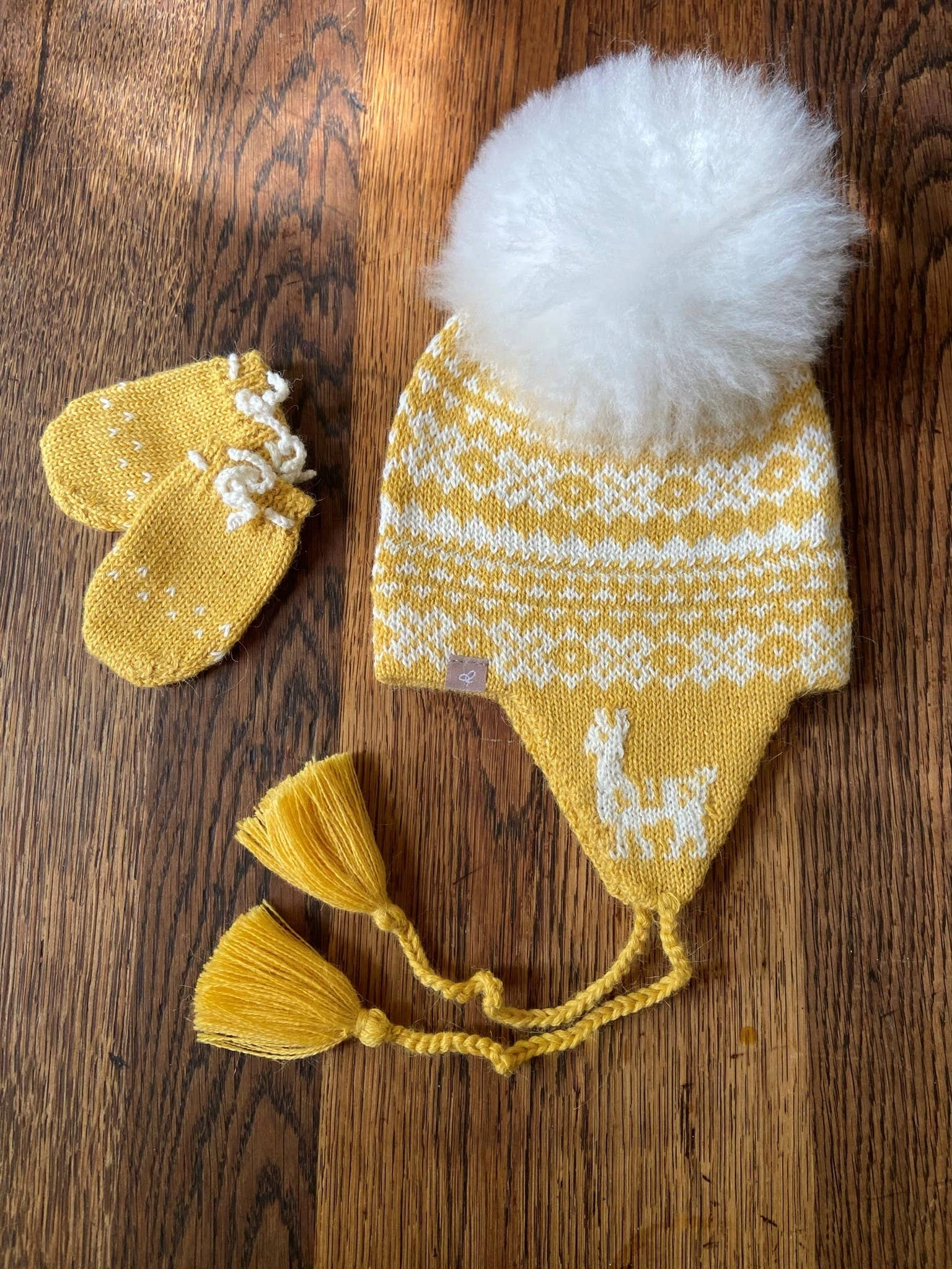 Cozy Alpaca Earflap Hat - Sunny Yellow: Snuggle Up in Style!